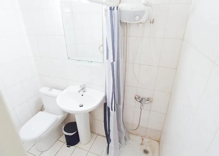 1a & Business In The Center! Apartamento Lárnaca