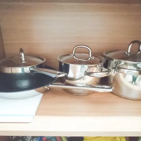 1a & Business In The Center! Apartman