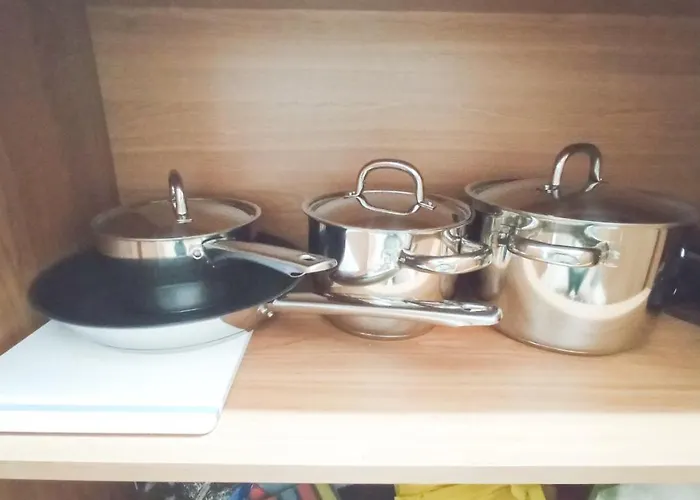 1a & Business In The Center! Daire